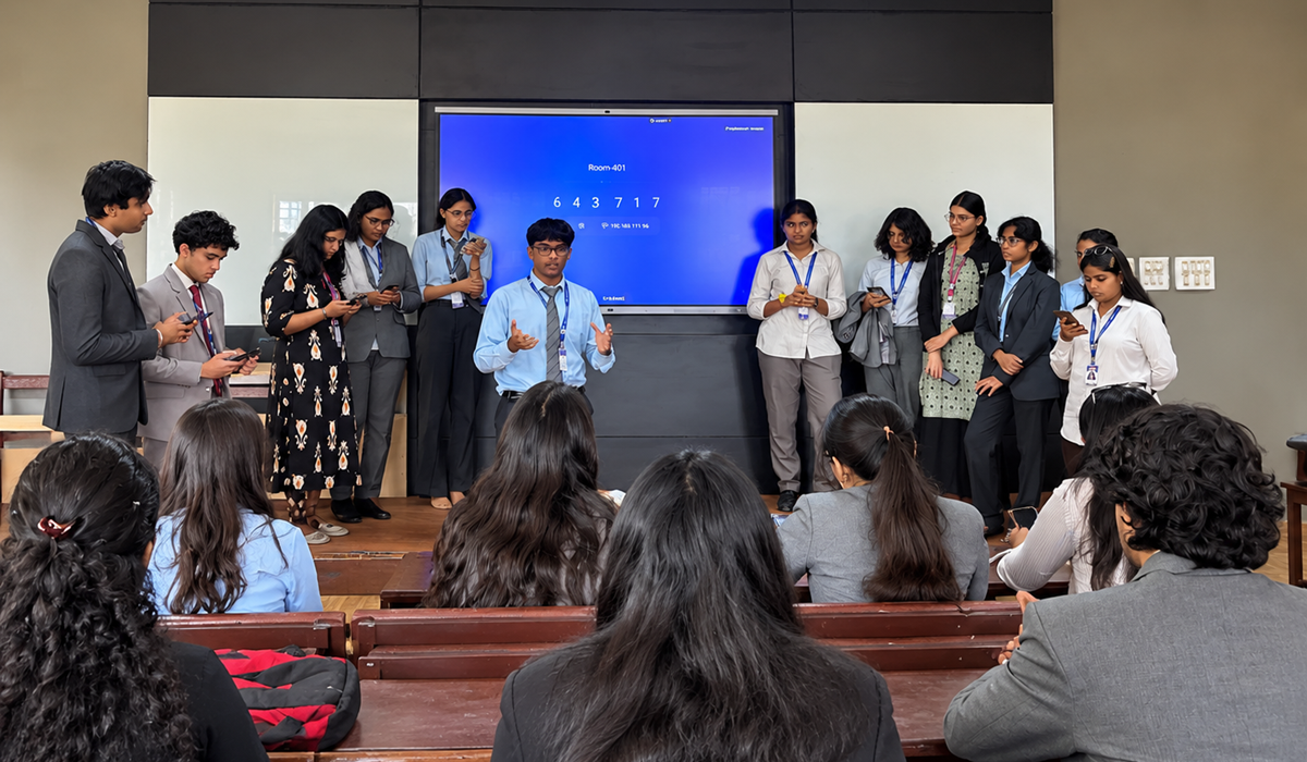 Debating Society – photo 1